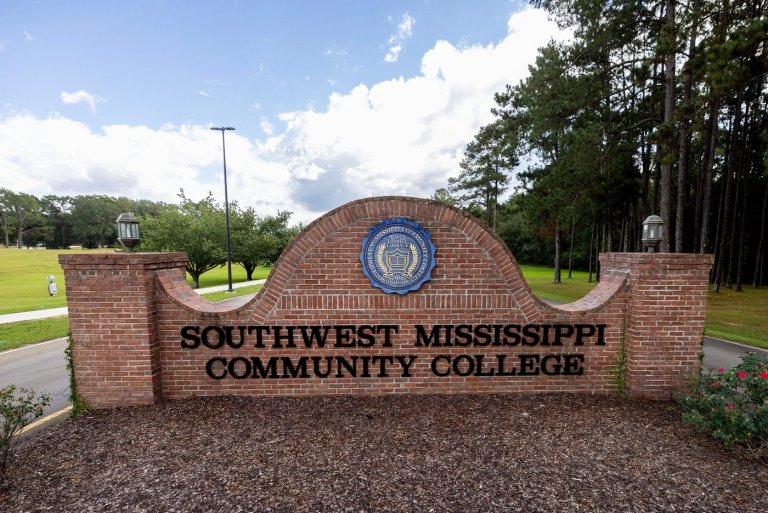 Mississippi has 23 public colleges and universities. Can the state sustain them? | iNFOnews.ca