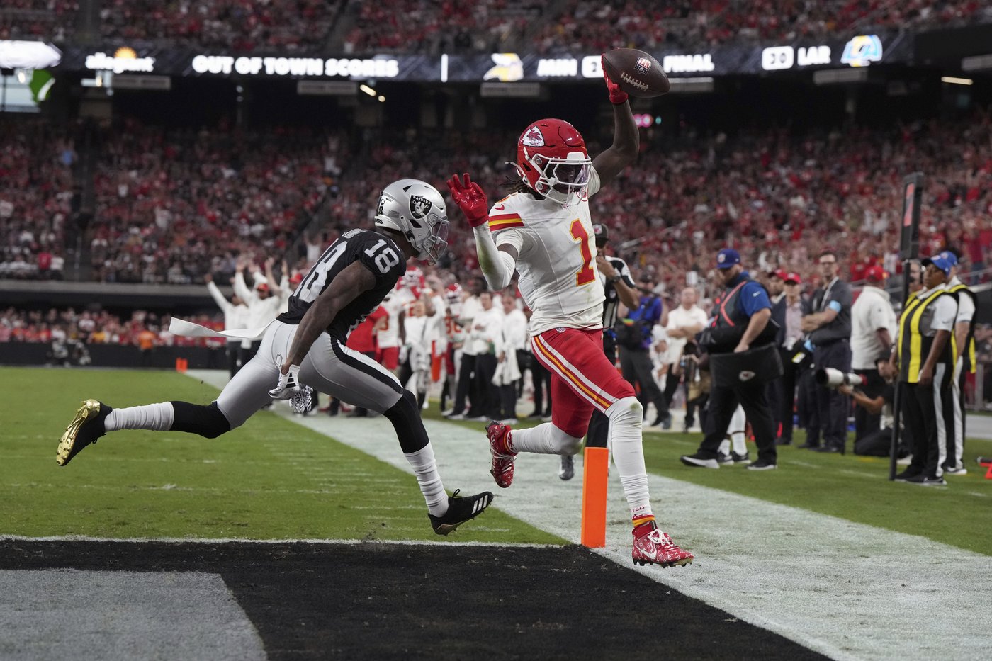 Bucs head to KC trying to spoil Chiefs' pursuit of franchise-record 14th straight win Monday night | iNFOnews.ca Bucs head to KC trying to spoil Chiefs' pursuit of franchise-record 14th straight win Monday night | iNFOnews.ca
