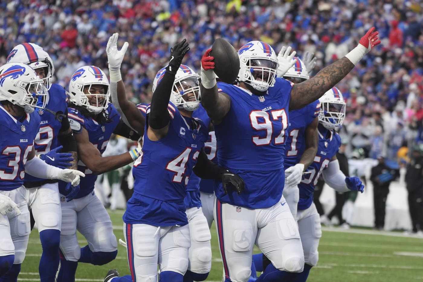 Bills clinch the AFC's No. 2 seed with a 40-14 rout of the undisciplined Jets | iNFOnews.ca Bills clinch the AFC's No. 2 seed with a 40-14 rout of the undisciplined Jets | iNFOnews.ca