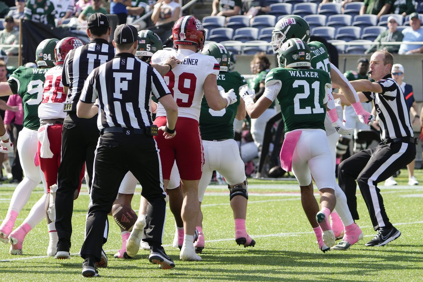 Navarro has big first half, Ohio holds off Jacksonville State 30-27 in Cure Bowl | iNFOnews.ca