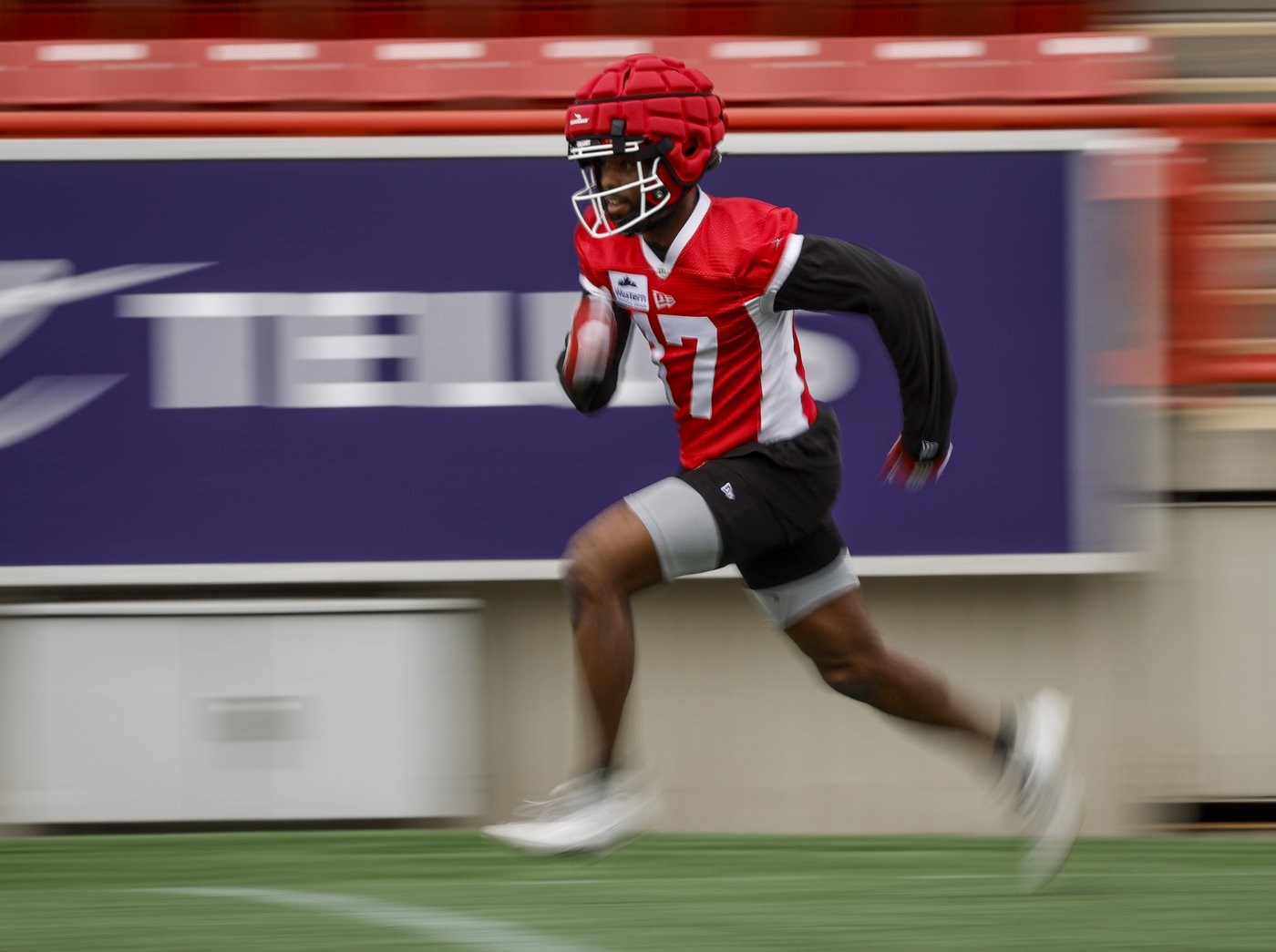 Stampeders start prep for a season they hope ends with hoisting Grey Cup in Calgary | iNFOnews.ca