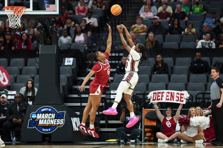 Latson, Johnson power South Carolina past Oklahoma to reach the Elite Eight of women's March Madness | iNFOnews.ca