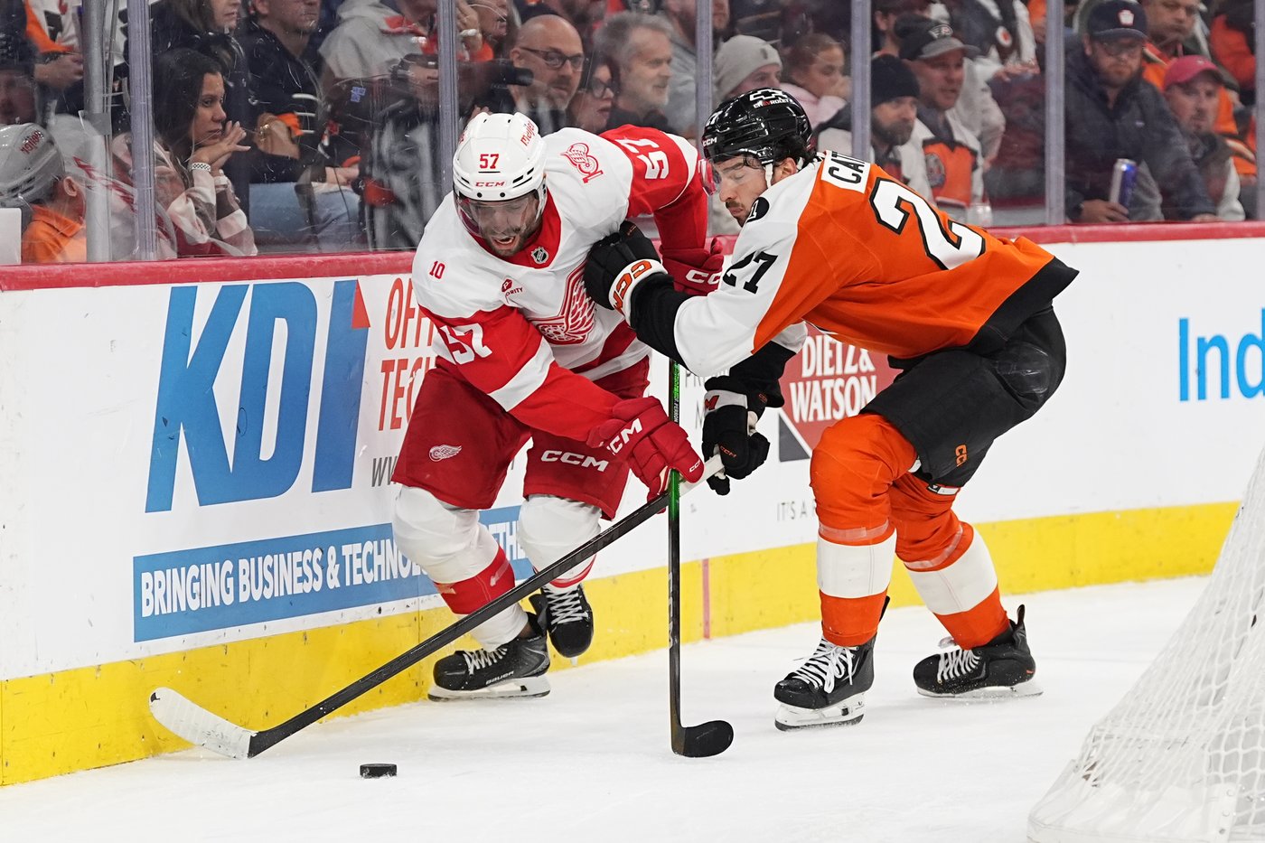 Kane scores pivotal goal as Red Wings beat Flyers 4-2 in a playoff-race swing | iNFOnews.ca Kane scores pivotal goal as Red Wings beat Flyers 4-2 in a playoff-race swing | iNFOnews.ca
