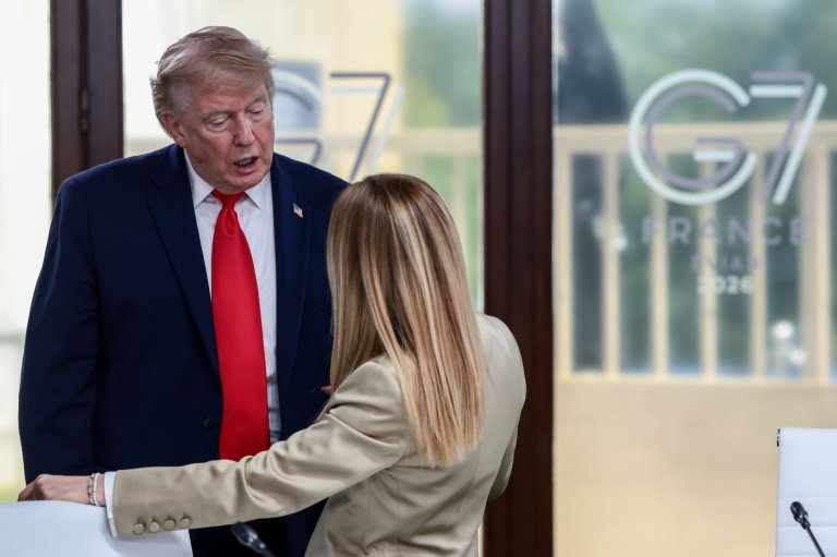 Trump deepens the dustup with Italy's Meloni over a disputed photo from the G7 summit | iNFOnews.ca