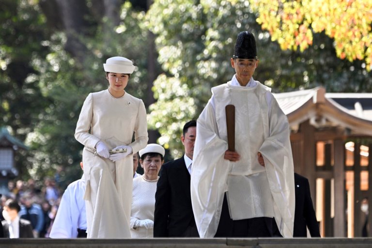Japan's imperial family is diminishing. Plan for male-only succession could make it worse | iNFOnews.ca