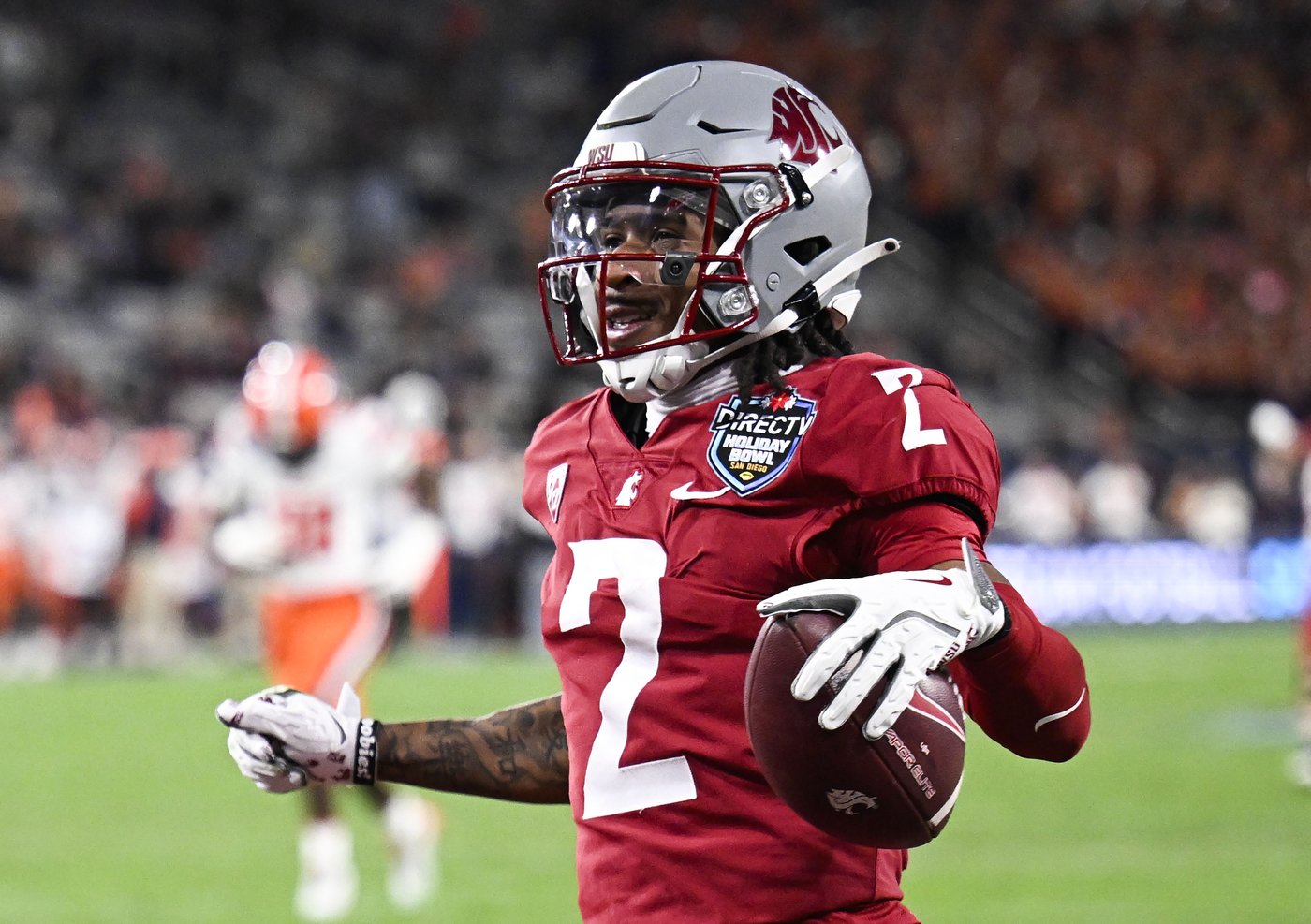 McCord throws for 453 yards, 5 TDs in No. 22 Syracuse's 52-35 Holiday Bowl win over Washington State | iNFOnews.ca