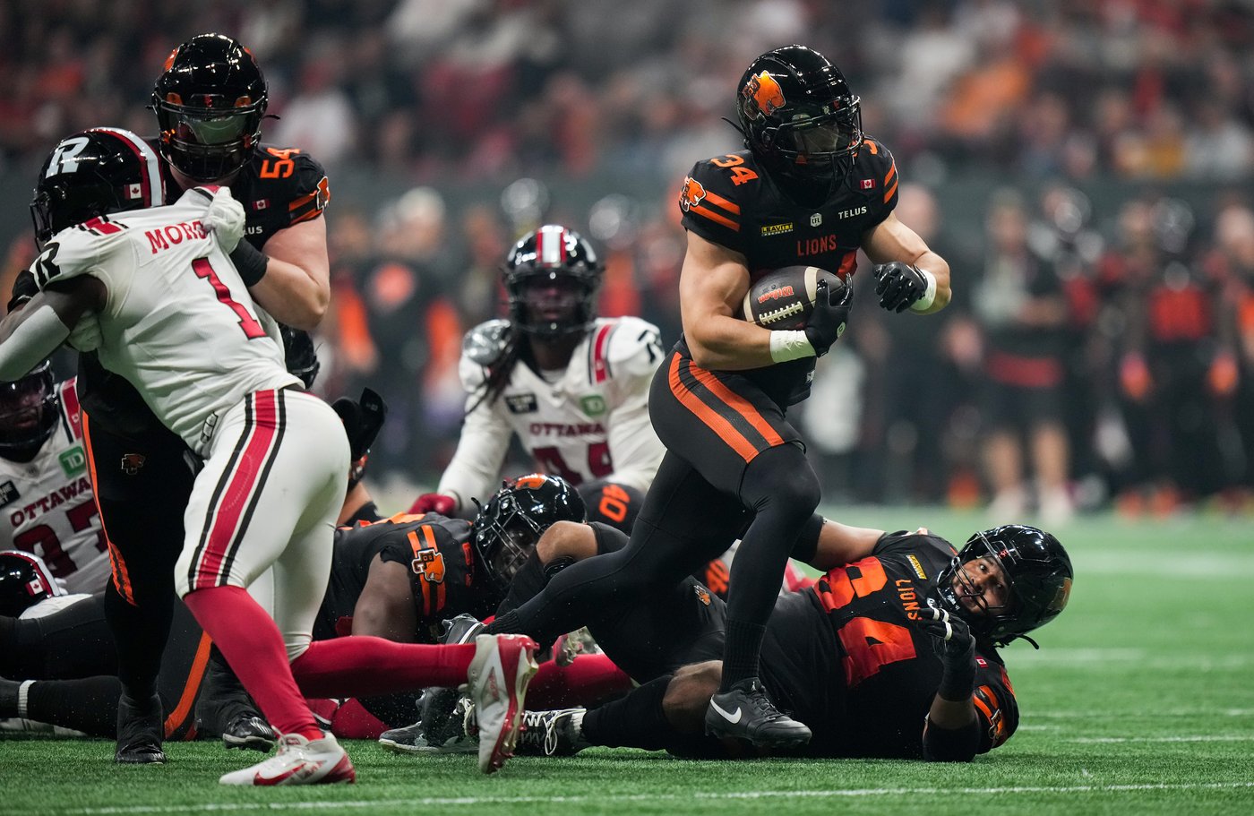 B.C. Lions secure playoff spot with 41-20 decision over winless Ottawa Redblacks | iNFOnews.ca