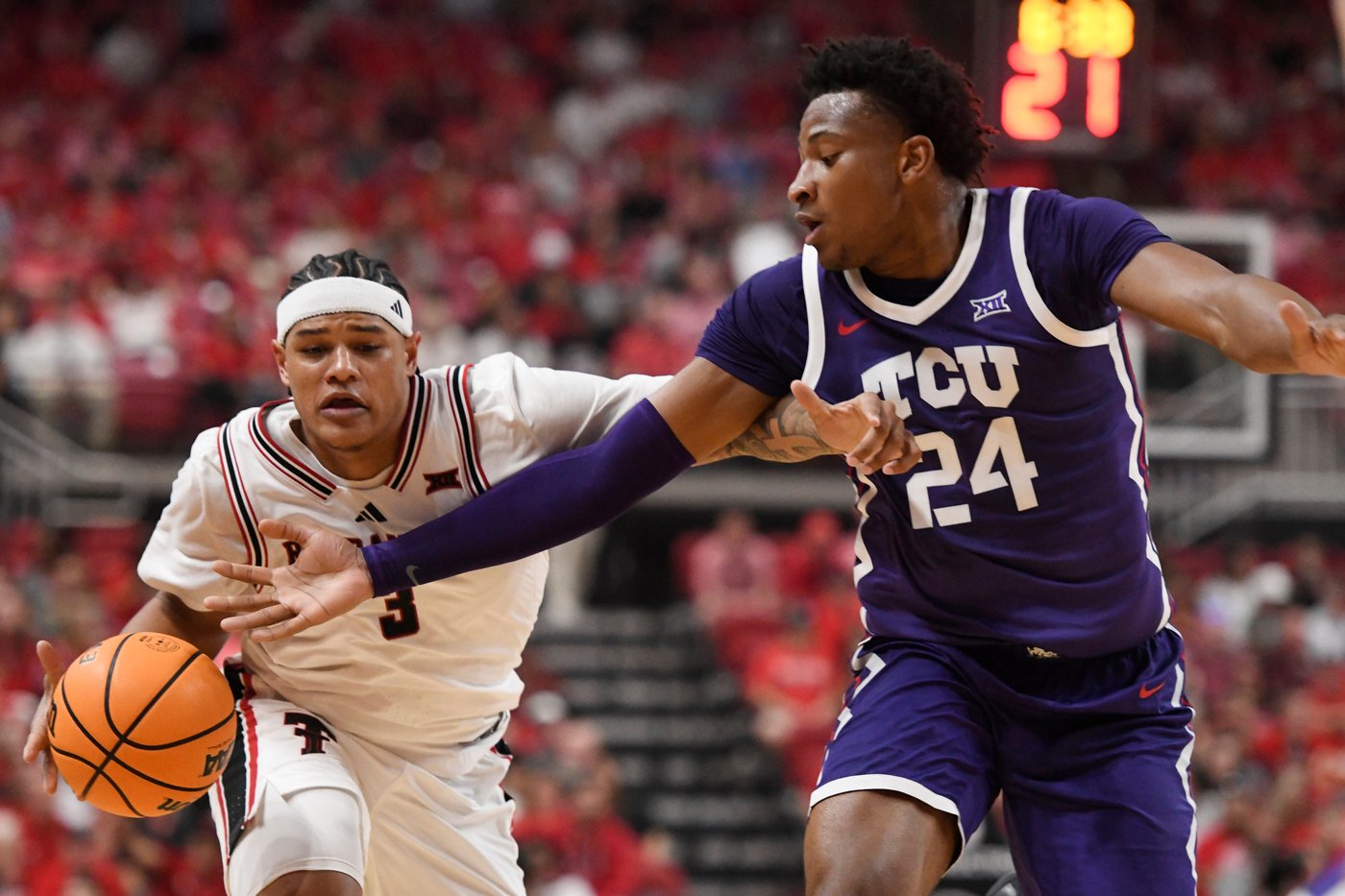 TCU's Xavier Edmonds has double-double in NCAA bid-boosting 73-65 win at No. 10 Texas Tech | iNFOnews.ca