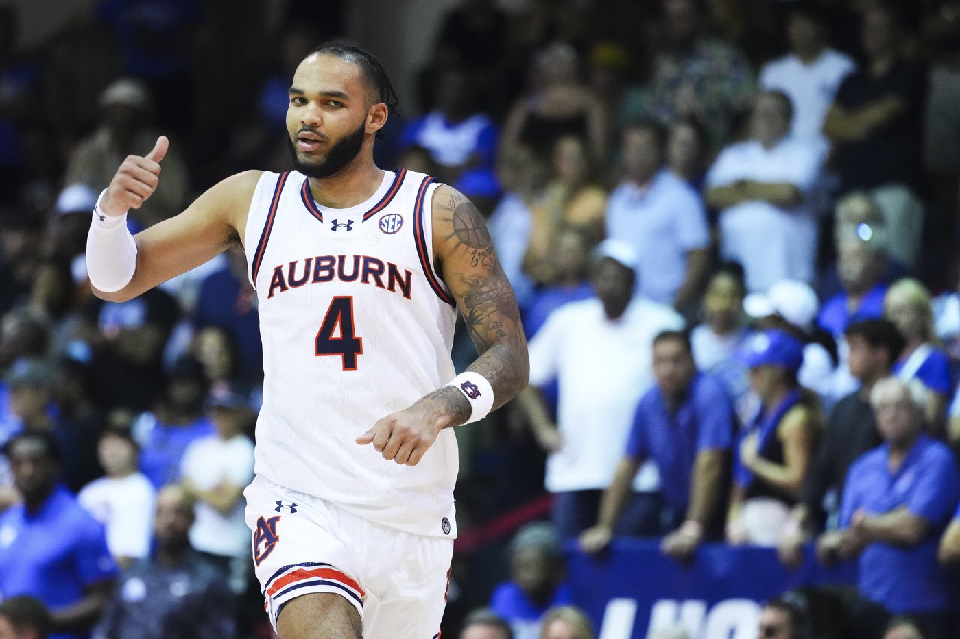 Johni Broome scores 21 and No. 4 Auburn wins Maui Invitational with a 90-76 win over Memphis | iNFOnews.ca Johni Broome scores 21 and No. 4 Auburn wins Maui Invitational with a 90-76 win over Memphis | iNFOnews.ca