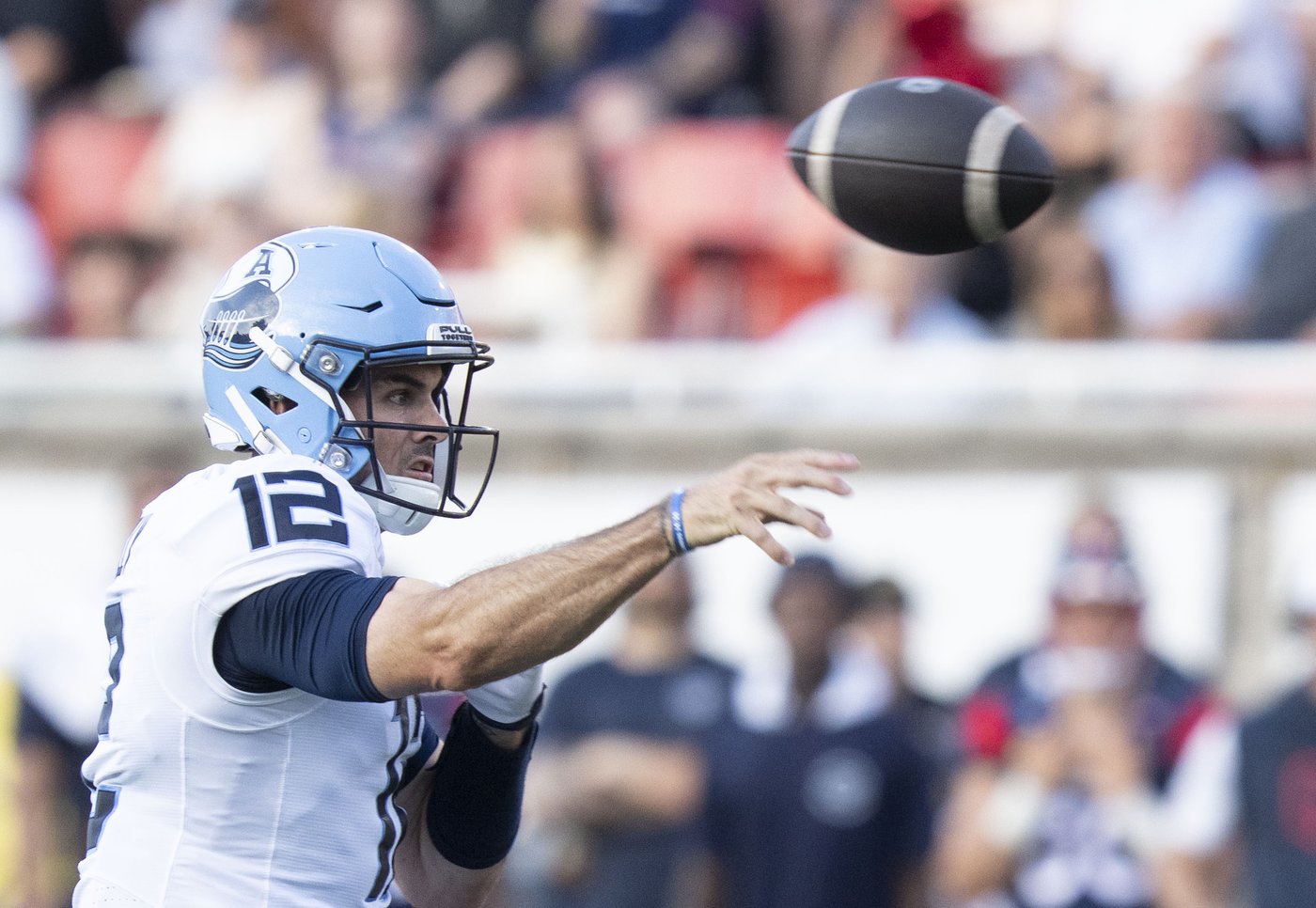 Four CFL quarterbacks threw for over 400 yards in regular-season games last week | iNFOnews.ca