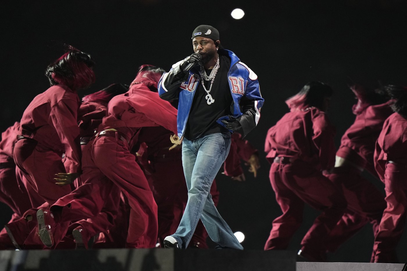 Review: Kendrick Lamar brings America and 'Not Like Us' into history-making Super Bowl halftime show | iNFOnews.ca Review: Kendrick Lamar brings America and 'Not Like Us' into history-making Super Bowl halftime show | iNFOnews.ca