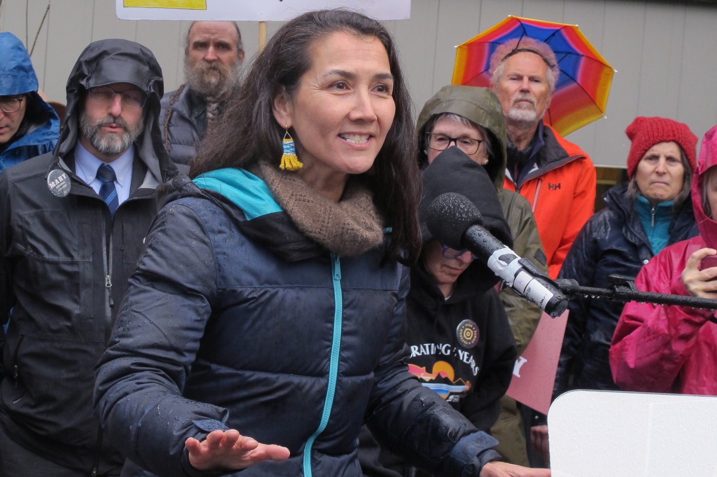 2 Dan Sullivans face off in Alaska's US Senate primary, which also features a former congresswoman | iNFOnews.ca