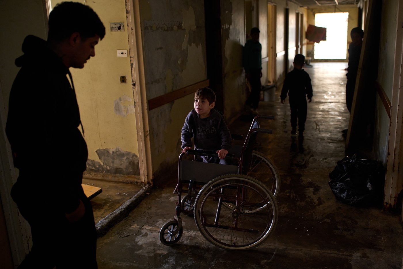 Photos show displaced Lebanese sheltering in Beirut as the war escalates | iNFOnews.ca