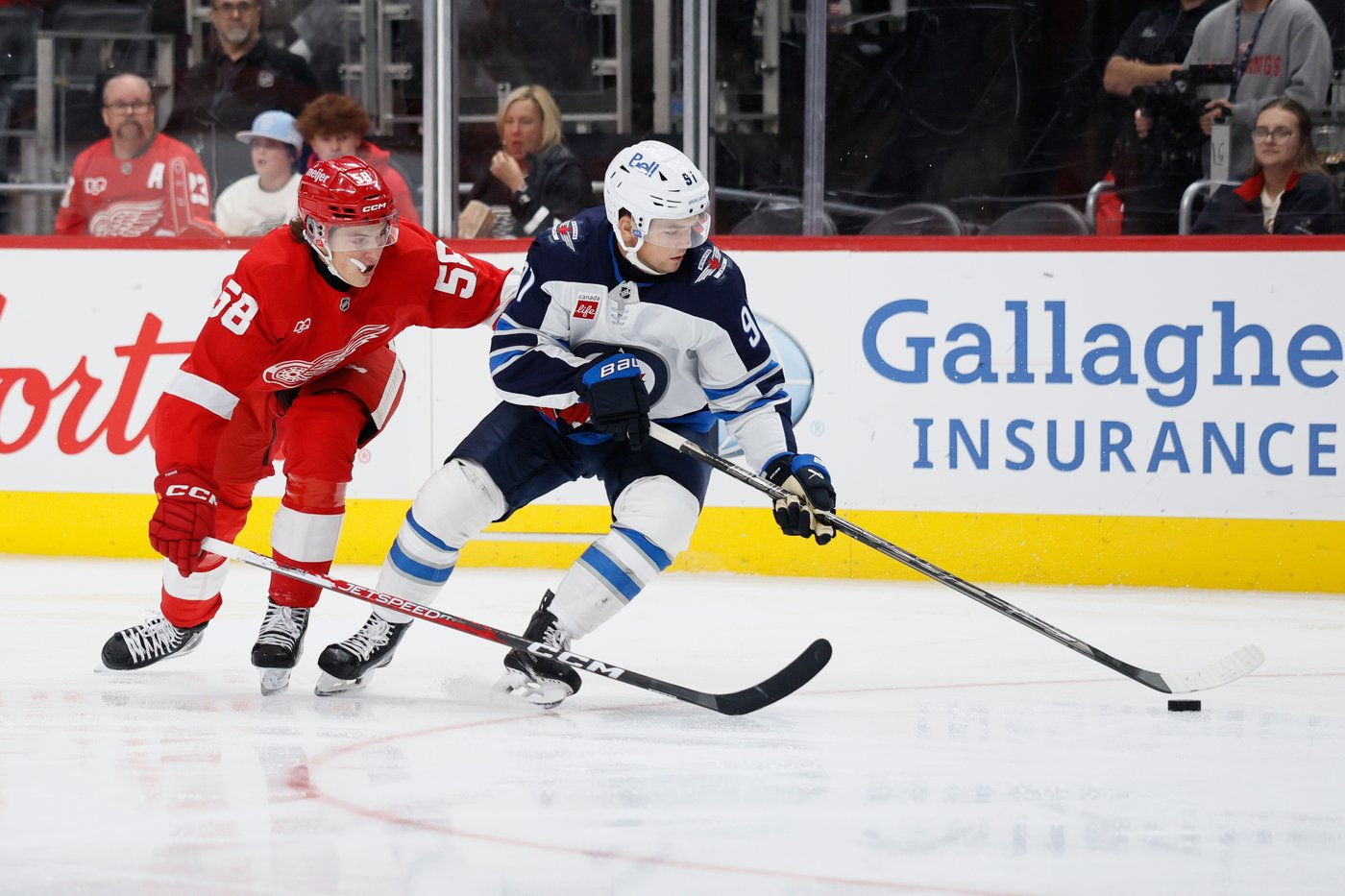 Perfetti finding success with Connor, Scheifele on Winnipeg Jets' top line | iNFOnews.ca