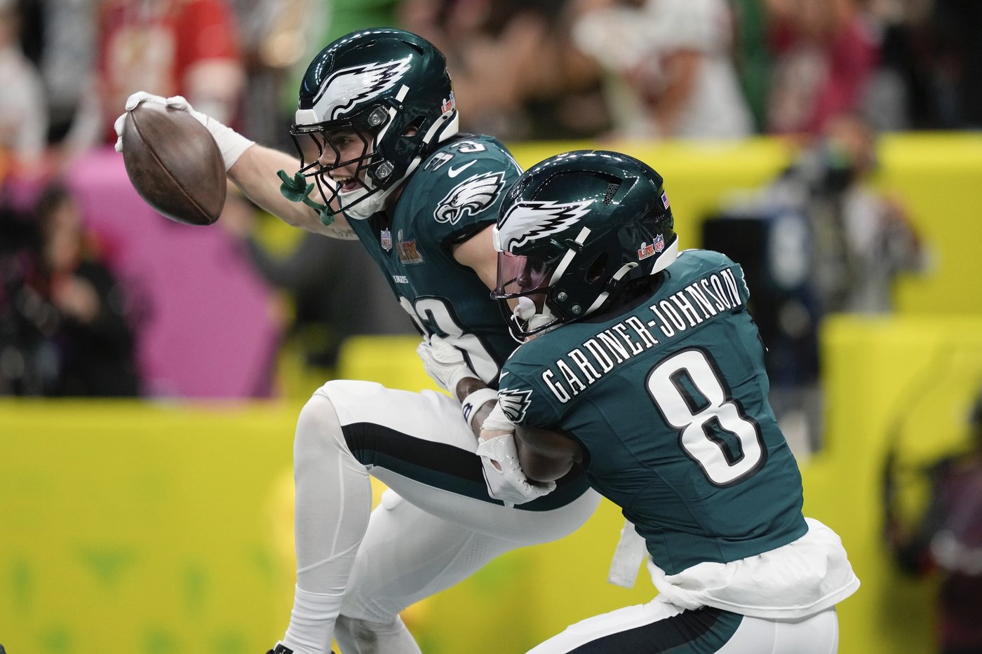 Eagles deny Chiefs a Super Bowl three-peat with dominant defence in 40-22 rout | iNFOnews.ca Eagles deny Chiefs a Super Bowl three-peat with dominant defence in 40-22 rout | iNFOnews.ca