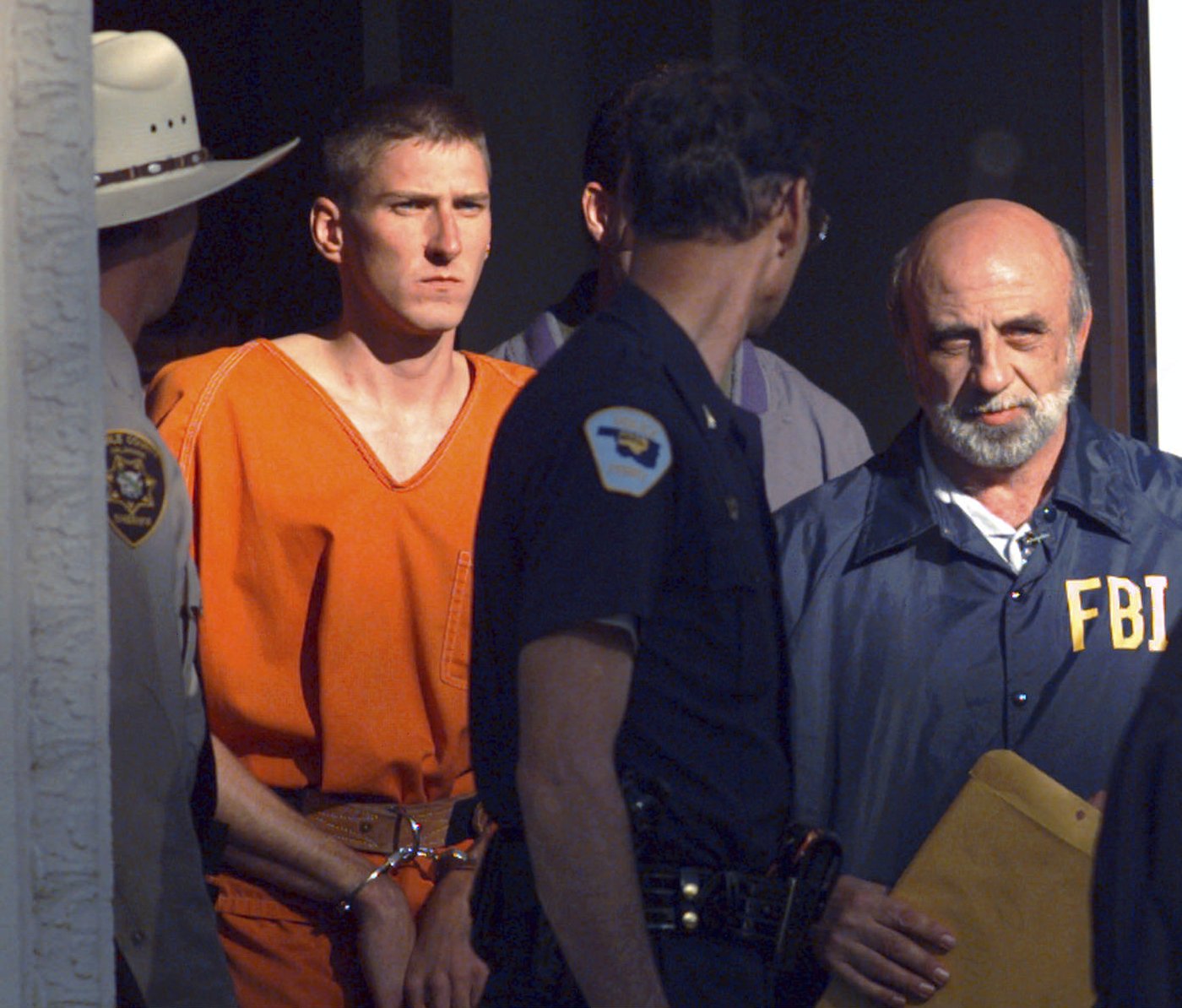 AP Was There: A truck bomb rips through a federal building in Oklahoma City in 1995 | iNFOnews.ca