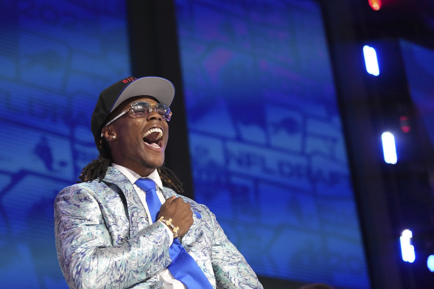 Buffalo Bills address need at cornerback by selecting Kentucky's Maxwell Hairston 30th in NFL draft | iNFOnews.ca
