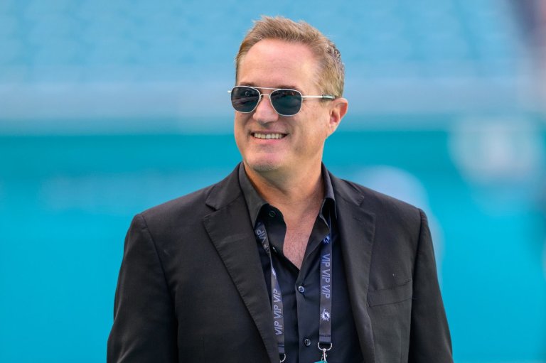 Tom Garfinkel steps down as president, CEO of Dolphins after 13 years, will remain with organization | iNFOnews.ca