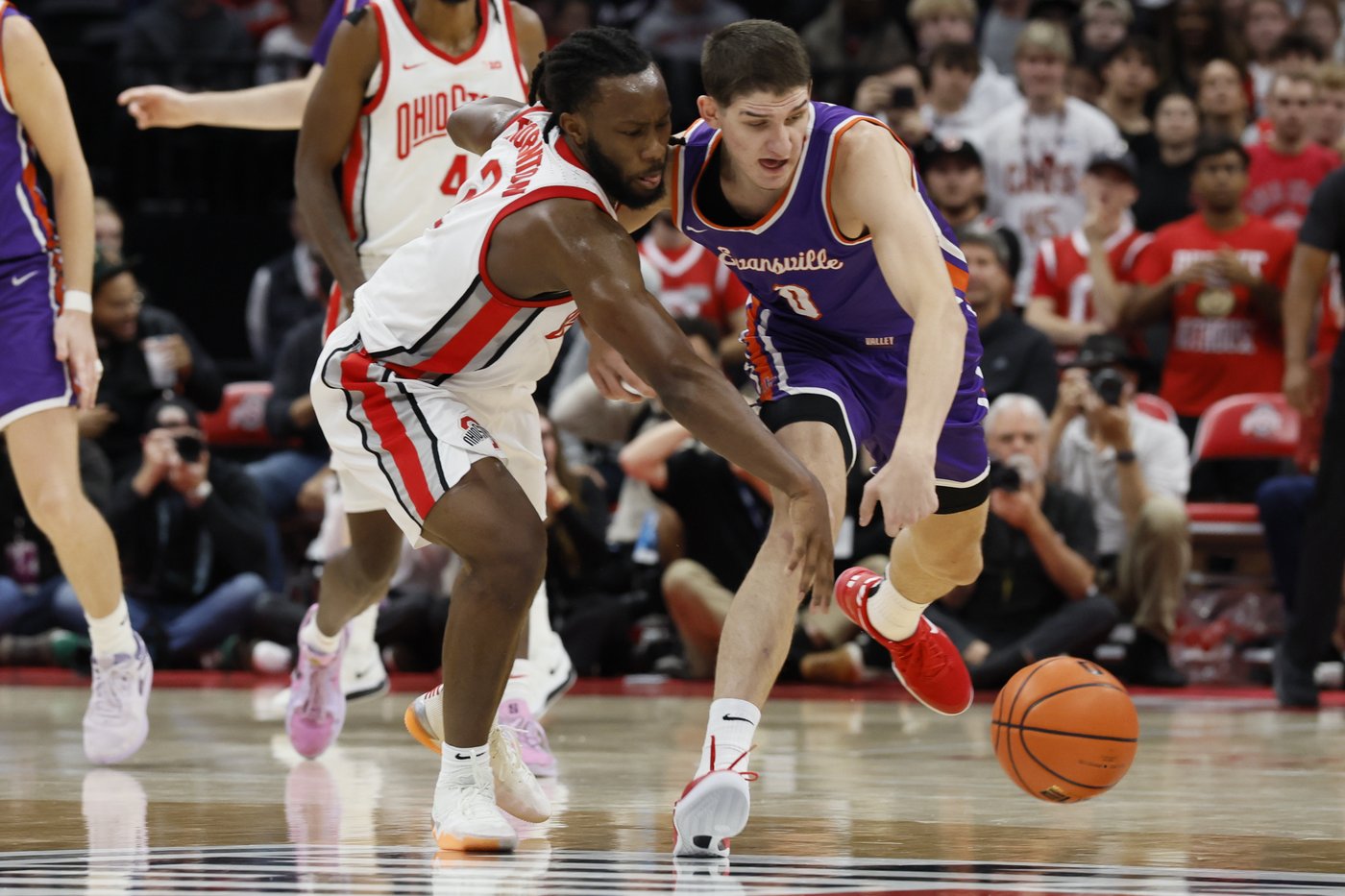 Ohio State closes on a 28-3 run to rout Evansville 80-30 | iNFOnews.ca