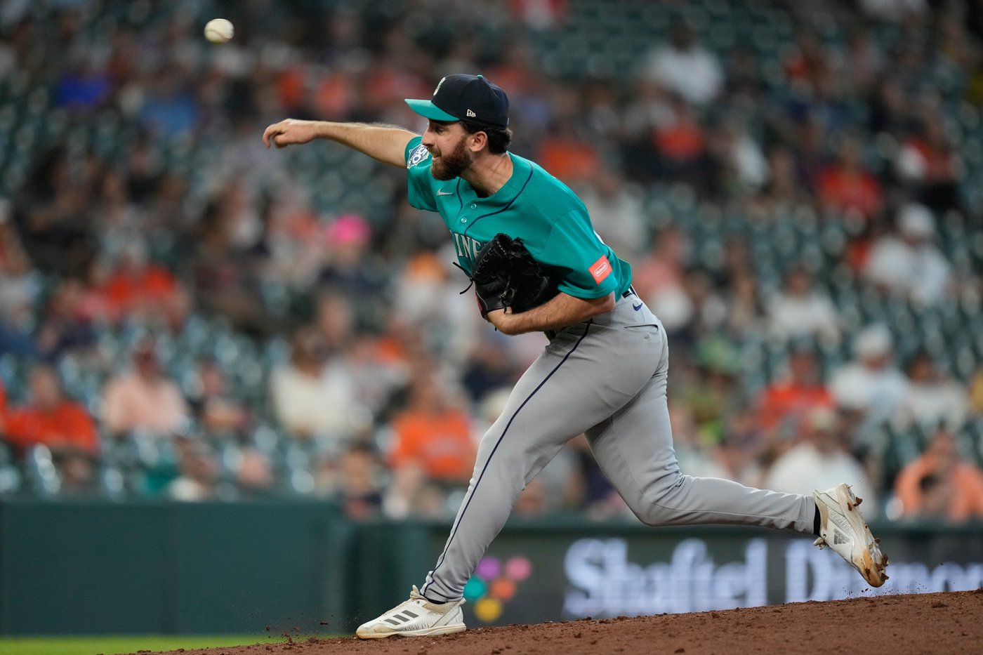 Luke Raley hits 3-run home run, Garver hits his 1st of the season and Mariners beat Astros 8-3 | iNFOnews.ca Luke Raley hits 3-run home run, Garver hits his 1st of the season and Mariners beat Astros 8-3 | iNFOnews.ca