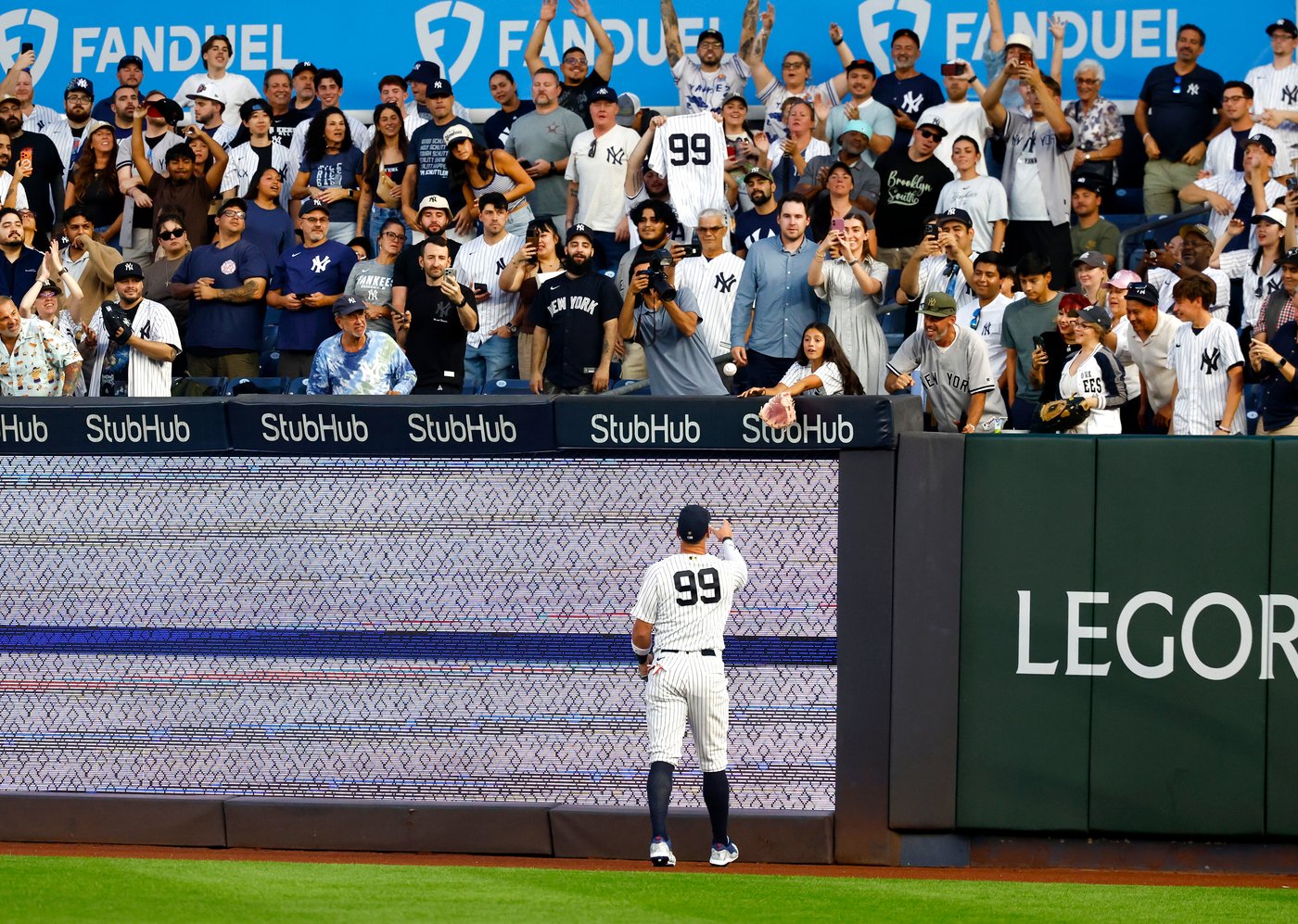 Aaron Judge goes 0 for 3 with 2 Ks in return to Yankees after 99-day absence caused by broken rib | iNFOnews.ca Aaron Judge goes 0 for 3 with 2 Ks in return to Yankees after 99-day absence caused by broken rib | iNFOnews.ca