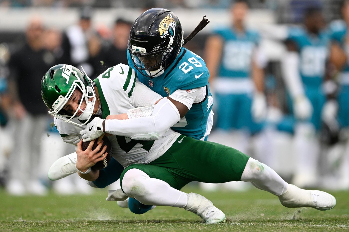 Jaguars overwhelm Jets from start to finish in 48-20 rout, reach 10 wins | iNFOnews.ca Jaguars overwhelm Jets from start to finish in 48-20 rout, reach 10 wins | iNFOnews.ca