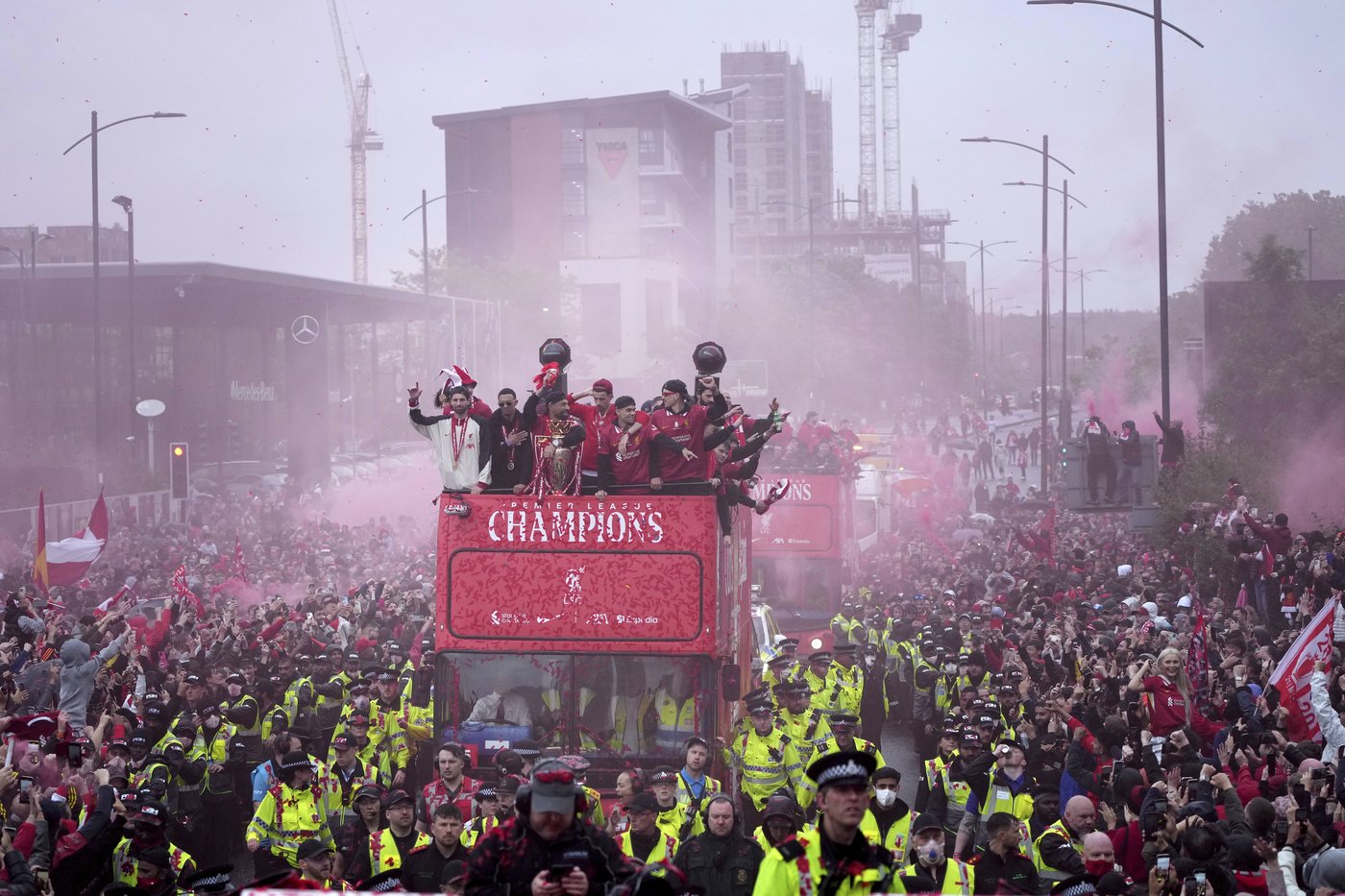 Driver arrested on suspicion of attempted murder after Liverpool soccer parade tragedy | iNFOnews.ca