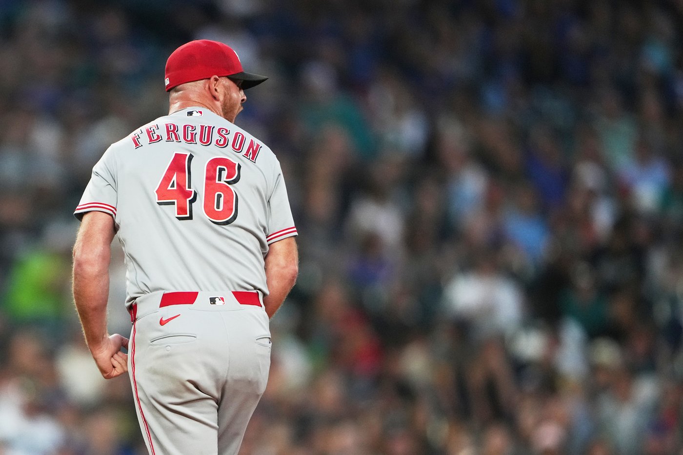 Reds' Ferguson apologizes for outburst toward umpire Bill Miller that went viral | iNFOnews.ca