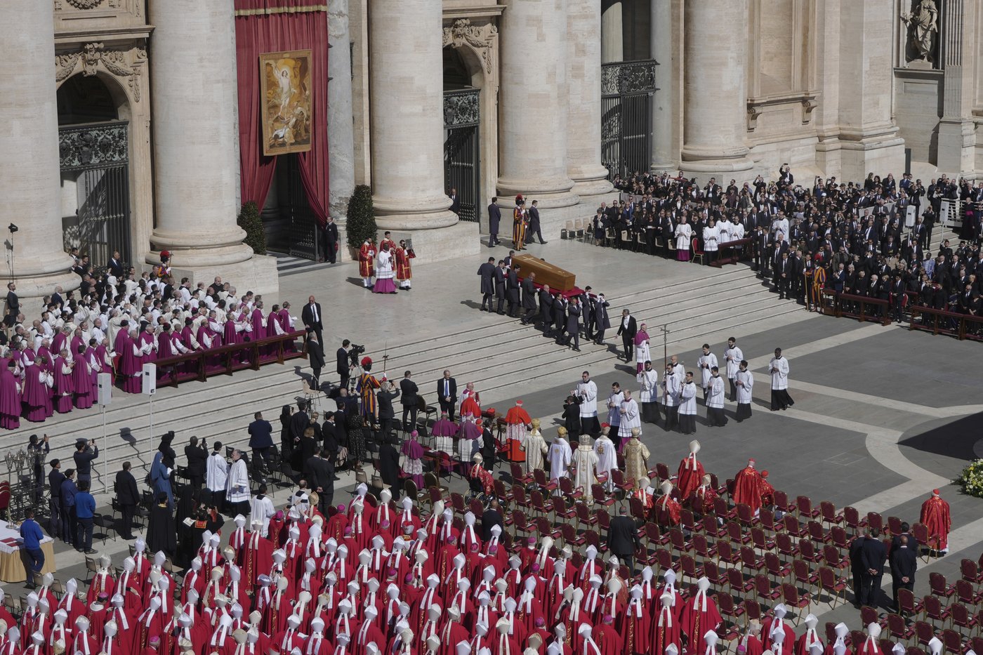 PHOTO COLLECTION: Vatican Pope Funeral | iNFOnews.ca PHOTO COLLECTION: Vatican Pope Funeral | iNFOnews.ca