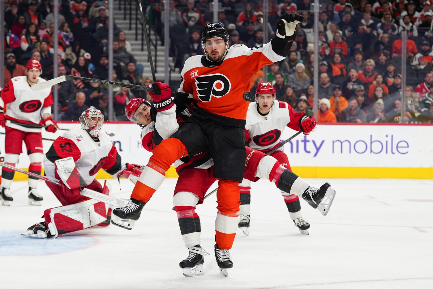 Jackson Blake scores in shootout as East-best Hurricanes top Flyers 4-3 | iNFOnews.ca