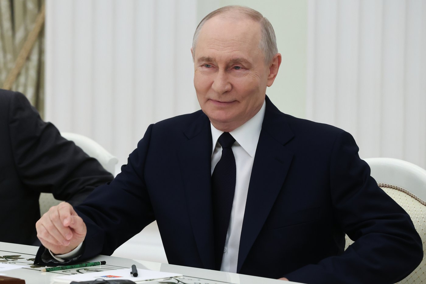 Putin issues decree opening door to state control of key sites after deep Ukrainian drone strikes | iNFOnews.ca