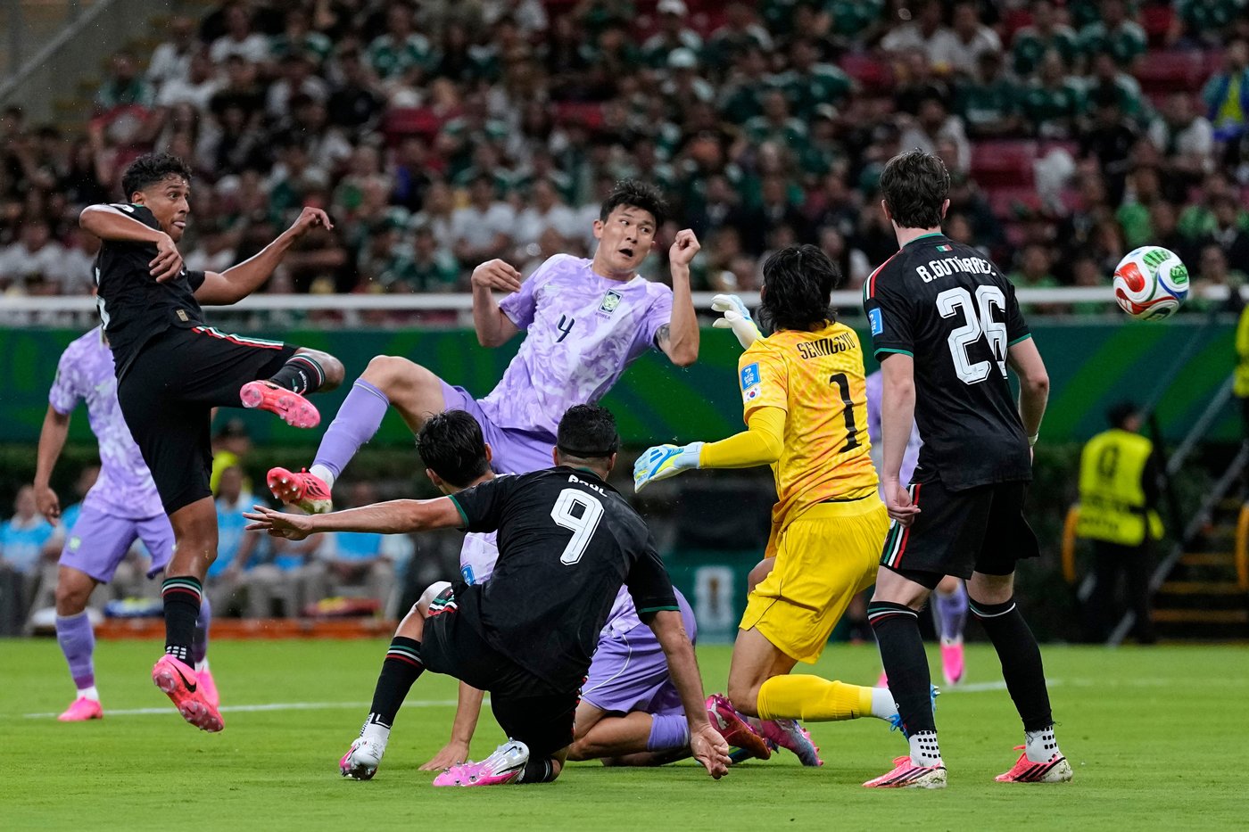 Mexico becomes first country to reach knockout stage of World Cup, beating South Korea 1-0 | iNFOnews.ca Mexico becomes first country to reach knockout stage of World Cup, beating South Korea 1-0 | iNFOnews.ca