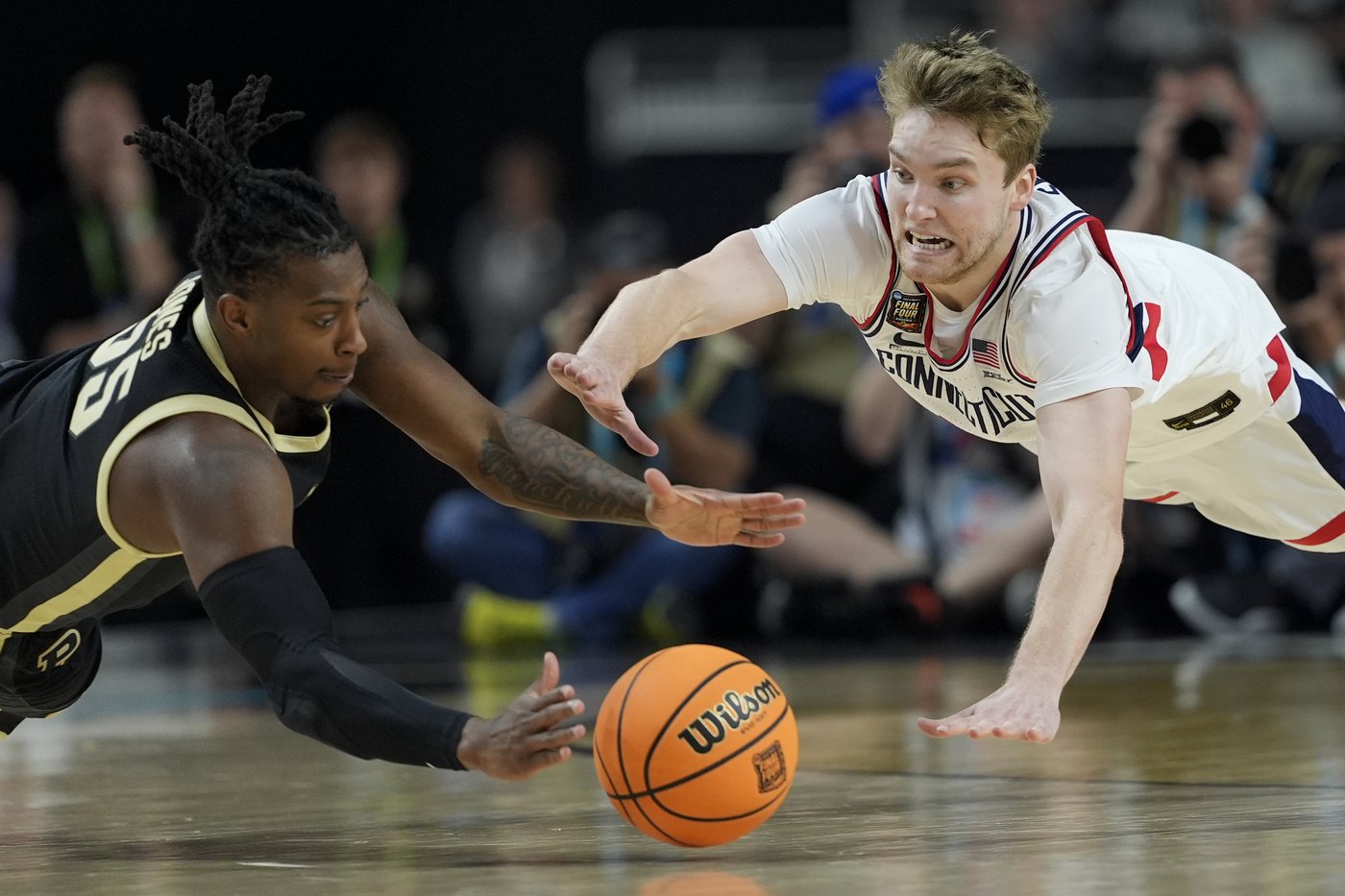 No. 3 UConn reloads for a run at a threepeat and coach Dan Hurley says he might have deeper team | iNFOnews.ca
