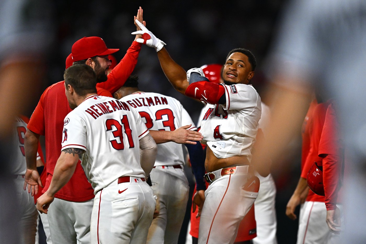 Angels beat Twins 6-5 in 11 innings on Moore's bases-loaded, 2-out infield single | iNFOnews.ca
