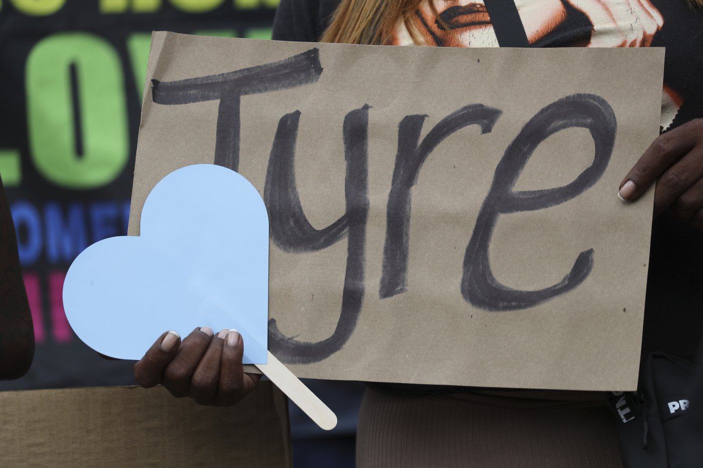Civil rights leaders say acquittals in Tyre Nichols' death highlight the need for police reform | iNFOnews.ca