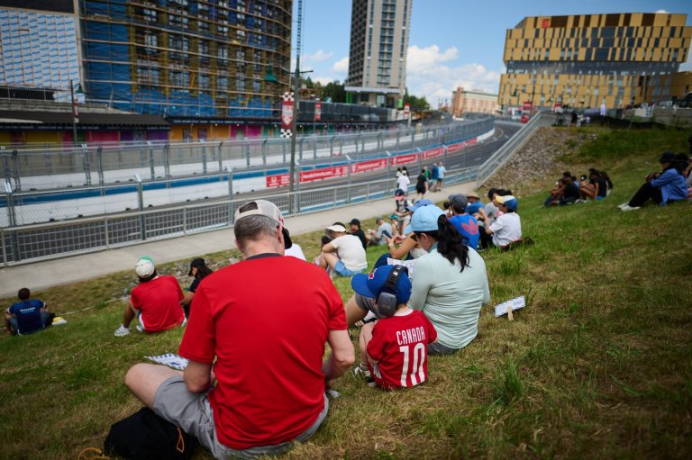 Track preparation problems delay practice at Ontario Honda Dealers Indy in Markham | iNFOnews.ca