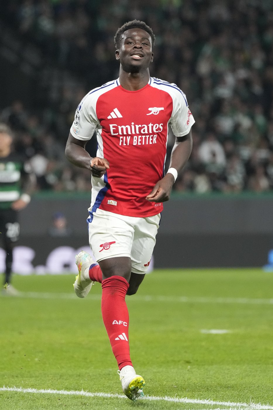 'Unbelievable' Odegaard transforms Arsenal and gets Saka smiling again | iNFOnews.ca