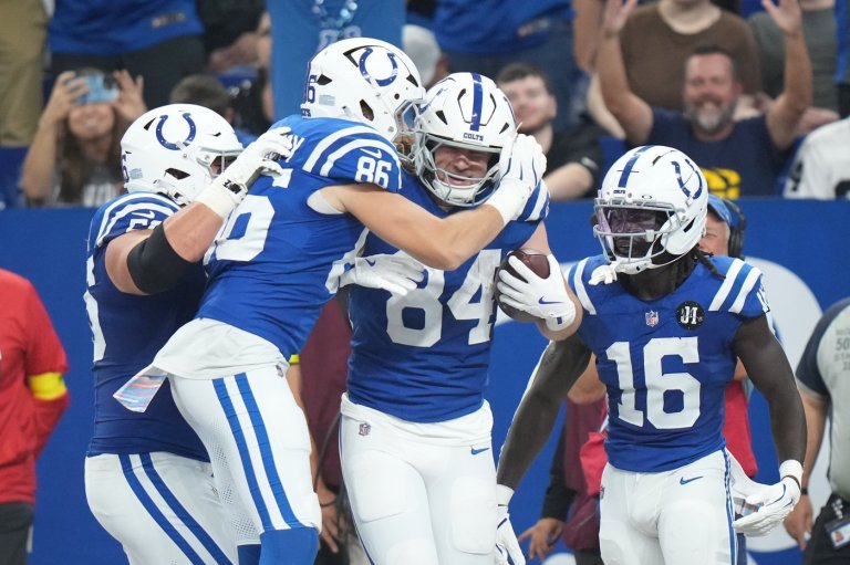 Surprising Colts hope to keep rolling as reeling Cardinals try to snap 3-game losing streak | iNFOnews.ca