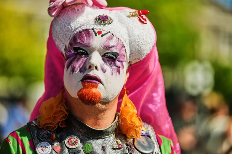 Berlin’s first drag march brings protest, pride and flamboyant celebration to the streets | iNFOnews.ca