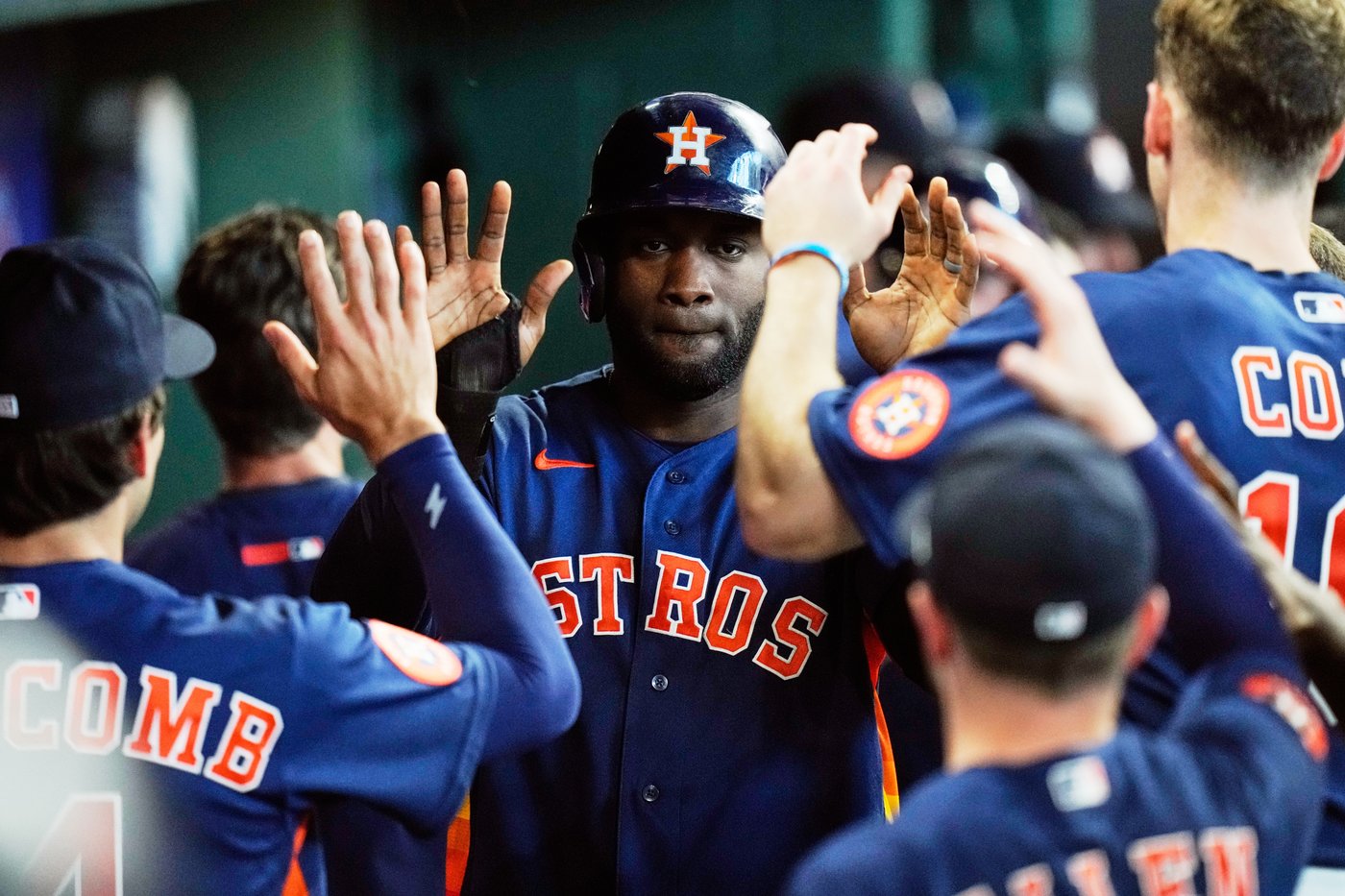 Luke Raley hits 3-run home run, Garver hits his 1st of the season and Mariners beat Astros 8-3 | iNFOnews.ca Luke Raley hits 3-run home run, Garver hits his 1st of the season and Mariners beat Astros 8-3 | iNFOnews.ca