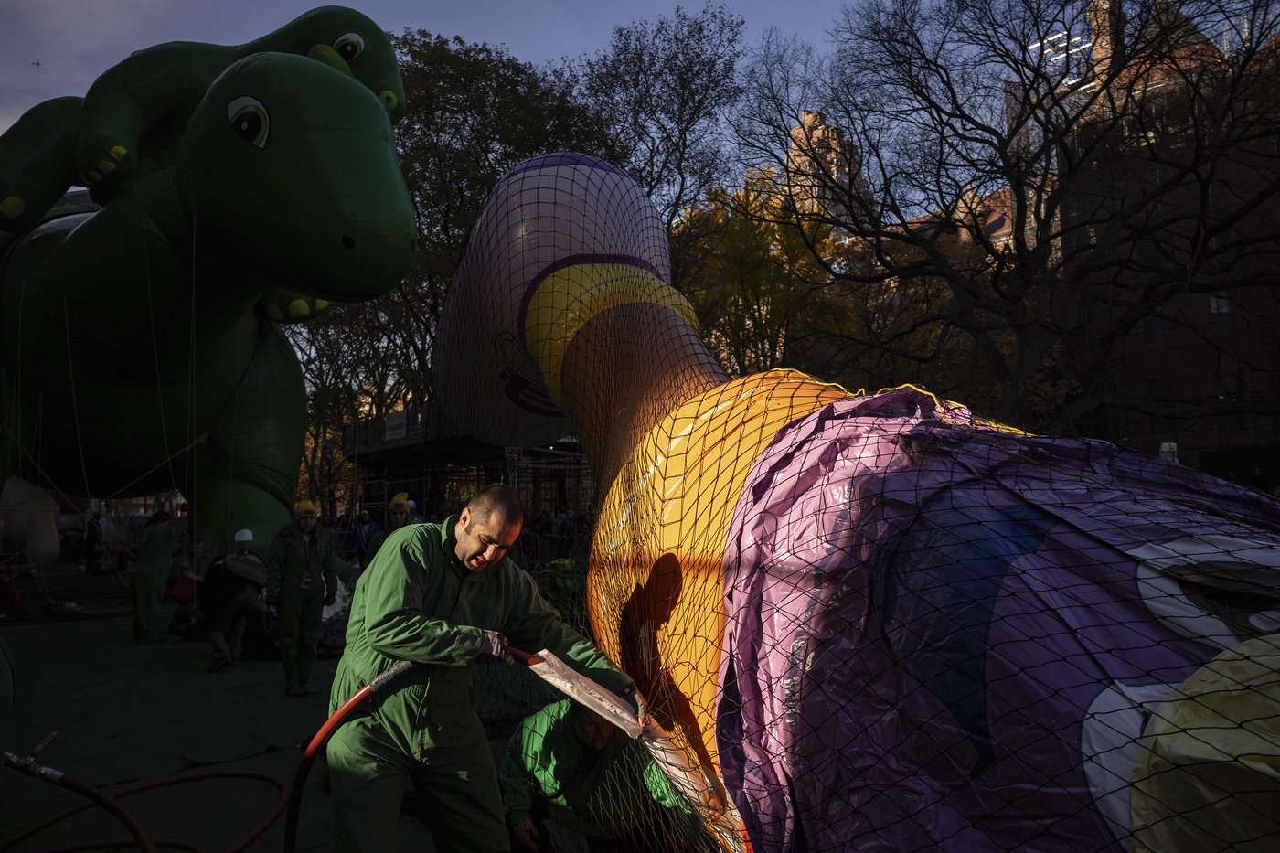 Massive balloons take shape ahead of the Macy’s Thanksgiving Day Parade | iNFOnews.ca