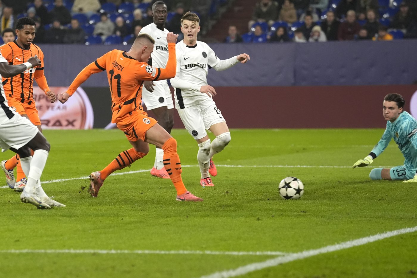 Barcelona, Inter and upstart Brest win again in Champions League. Bizarre penalty dooms Aston Villa | iNFOnews.ca