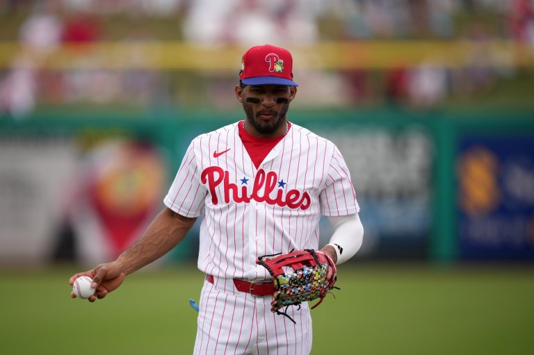 Phillies outfielder Johan Rojas contesting possible 80-game drug suspension, AP source says | iNFOnews.ca