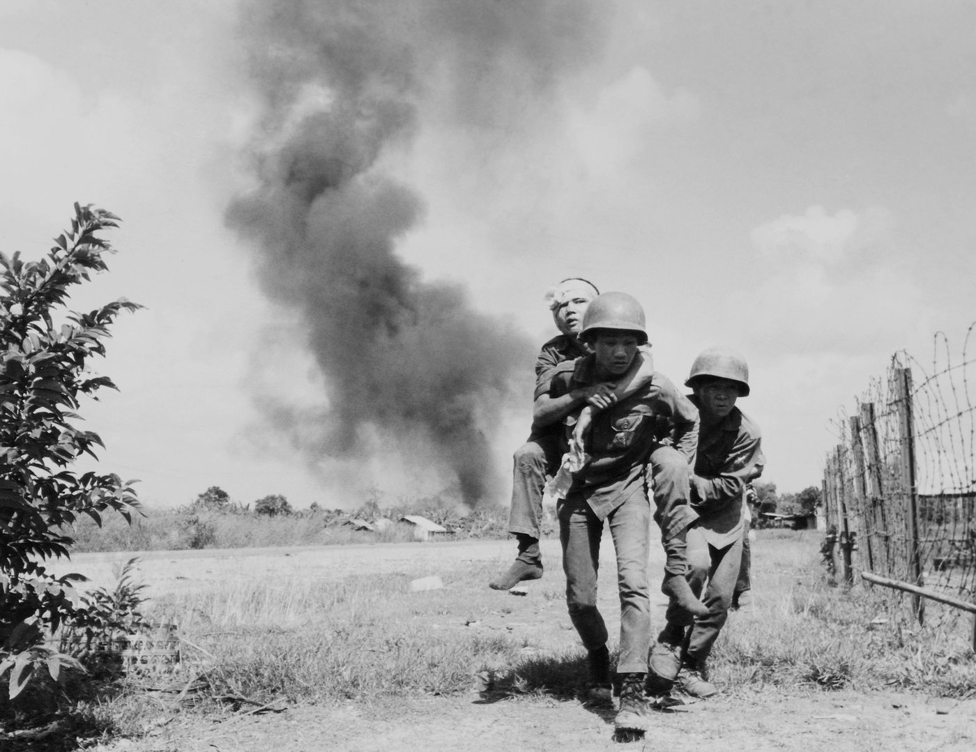 Dang Van Phuoc, AP combat photographer who lost an eye in the Vietnam War, dies at 91 | iNFOnews.ca Dang Van Phuoc, AP combat photographer who lost an eye in the Vietnam War, dies at 91 | iNFOnews.ca