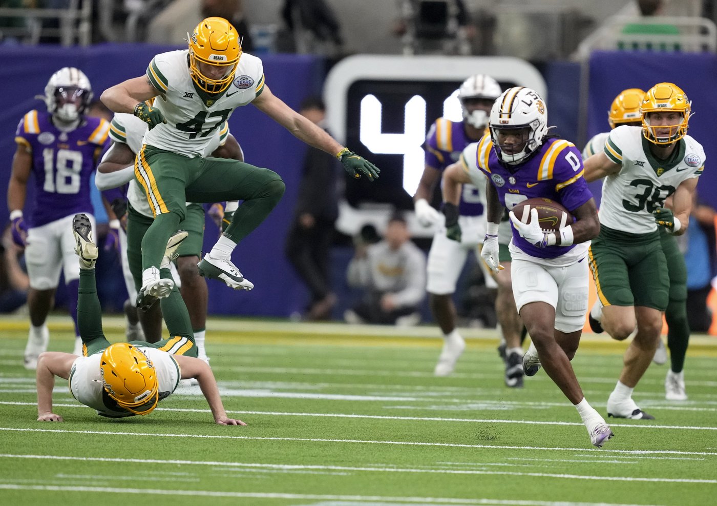 Nussmeier throws for 304 yards and 3 TDs as LSU beats Baylor 44-31 in Texas Bowl | iNFOnews.ca