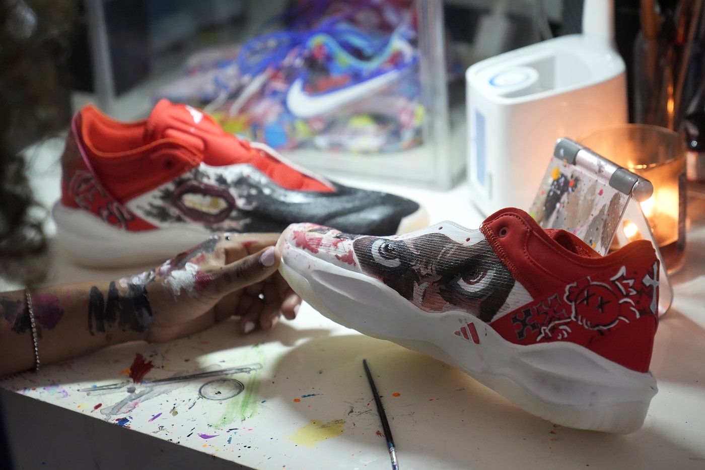 Cal guard Jayda Noble paints custom shoes to express her artistic side when she leaves the court | iNFOnews.ca
