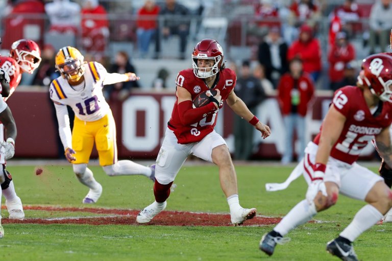 Mateer throws late TD pass, No. 8 Oklahoma beats LSU 17-13 to likely secure playoff spot | iNFOnews.ca