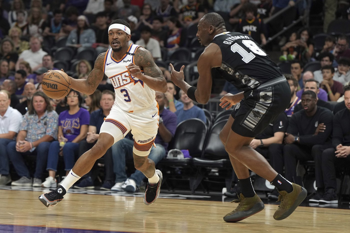 Ryan Dunn scores 26, Suns end 8-game losing streak with 117-98 win over Spurs in home finale | iNFOnews.ca Ryan Dunn scores 26, Suns end 8-game losing streak with 117-98 win over Spurs in home finale | iNFOnews.ca