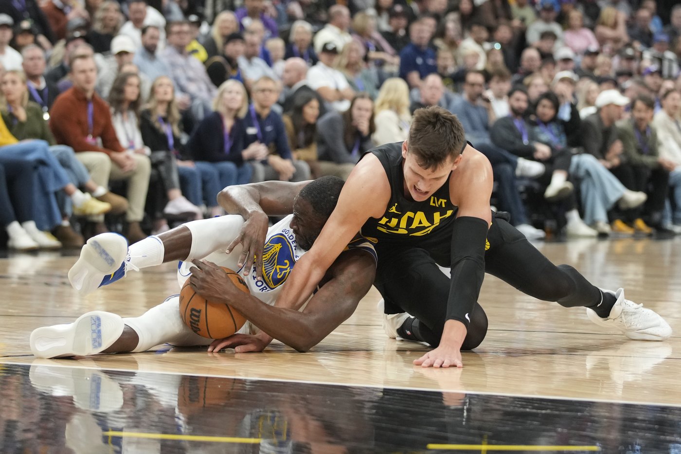 Buddy Hield scores 27 points to help the Warriors coast past the Jazz, 127-86 | iNFOnews.ca