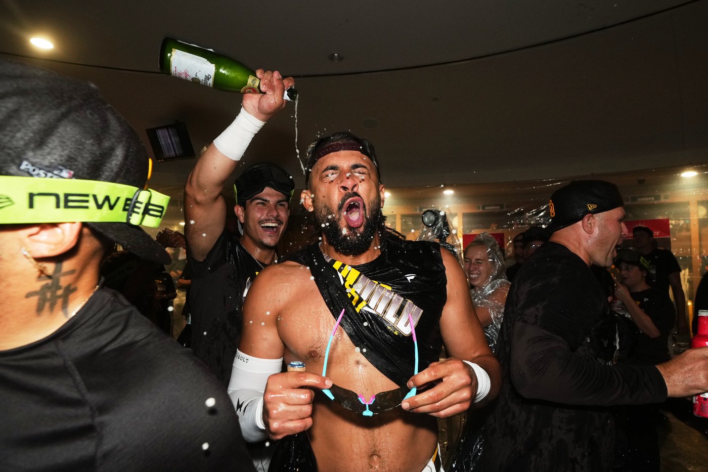 The Padres streak into October playing their best ball. They're even ready for the mighty Brewers | iNFOnews.ca